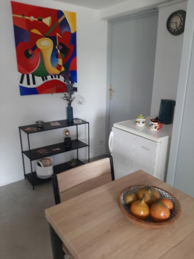 Chambre D'Hote Chez Josie Beaucaire  Bagian luar foto